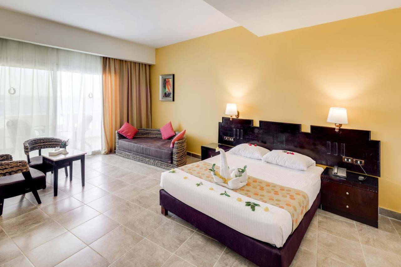 Coral Sun Beach (Adults Only) Safaga Exterior photo