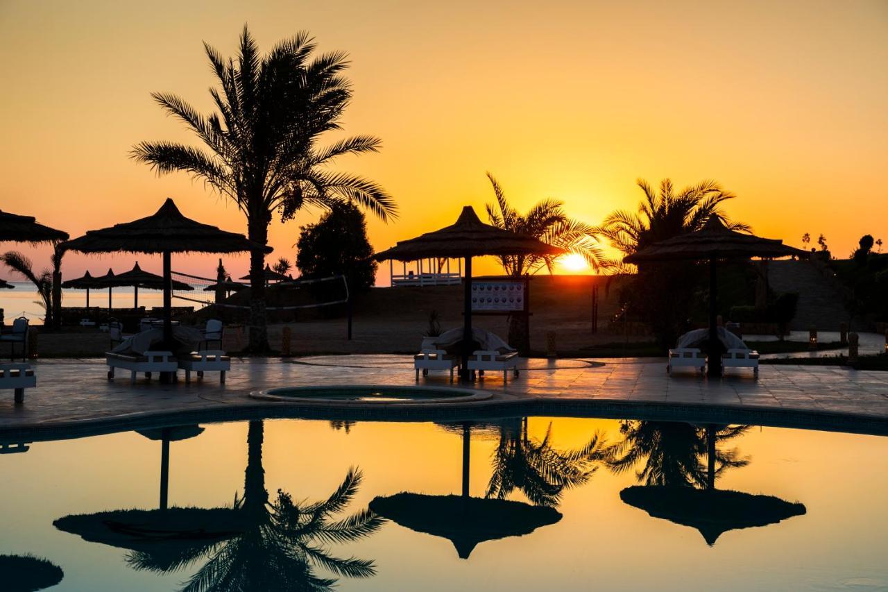 Coral Sun Beach (Adults Only) Safaga Exterior photo