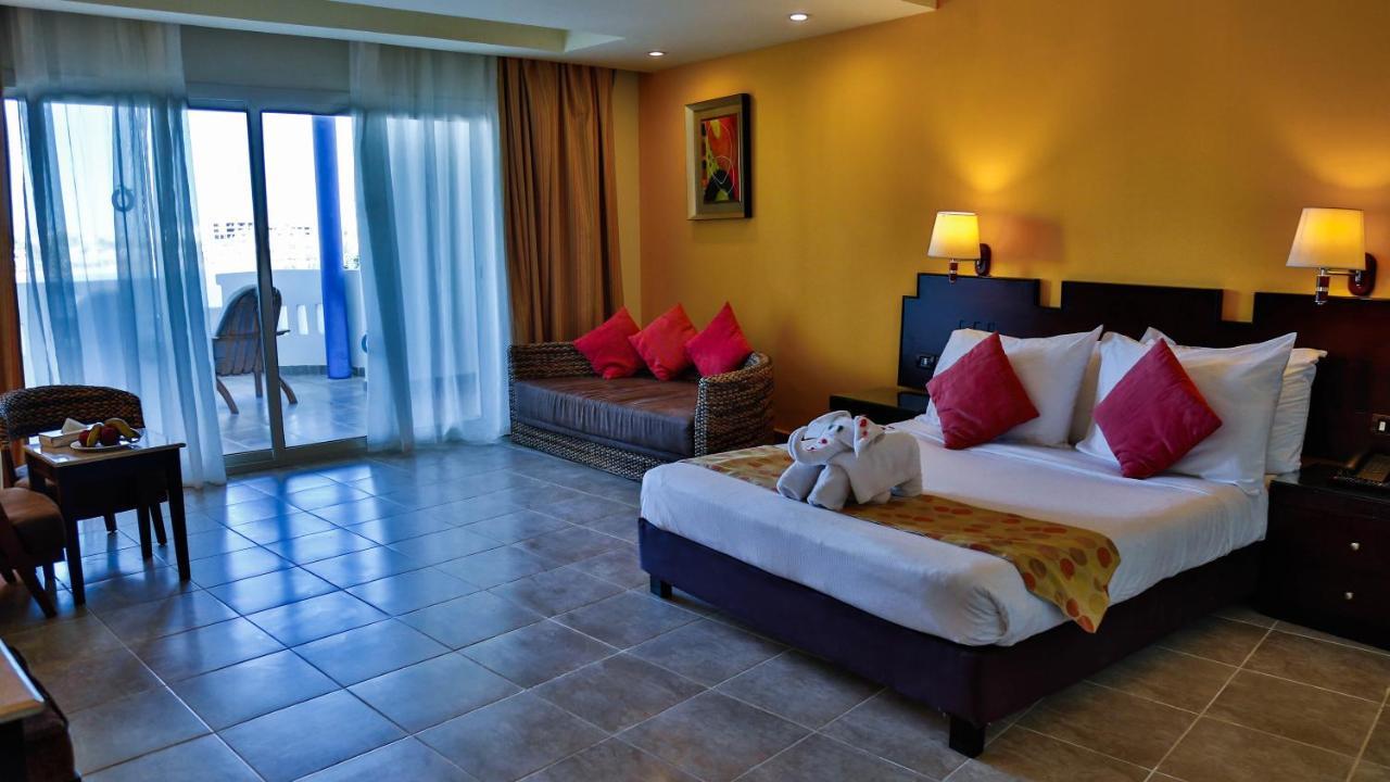 Coral Sun Beach (Adults Only) Safaga Exterior photo