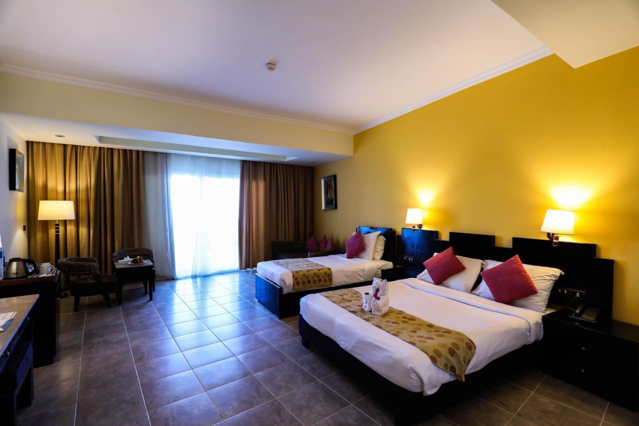 Coral Sun Beach (Adults Only) Safaga Exterior photo