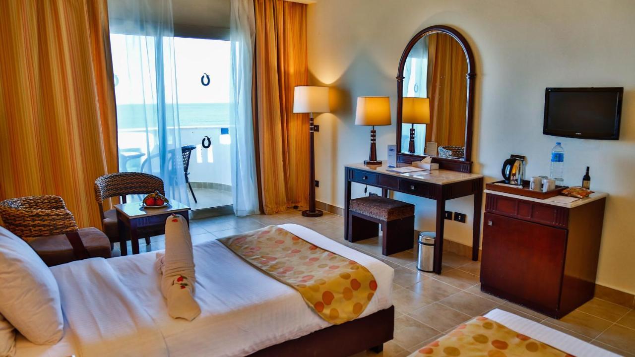 Coral Sun Beach (Adults Only) Safaga Exterior photo